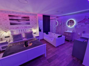 Apartamento abierto con bañera de hidromasaje, Prado Del Rey
